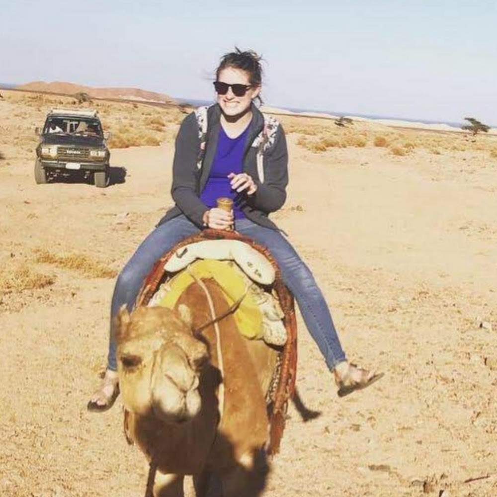 Meet your Posher, Daphne